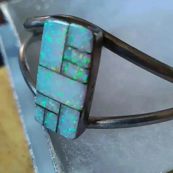 Sterling Silver Native American Opal Cuff Bracelet 6 1/2" to 7" - Picture 4 of 7